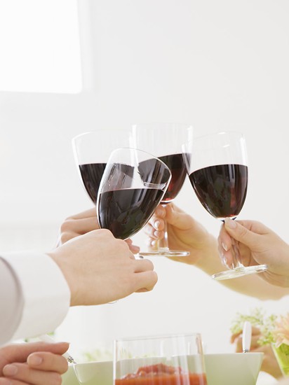 和领导吃饭怎样说话?和领导吃饭祝酒词范例分