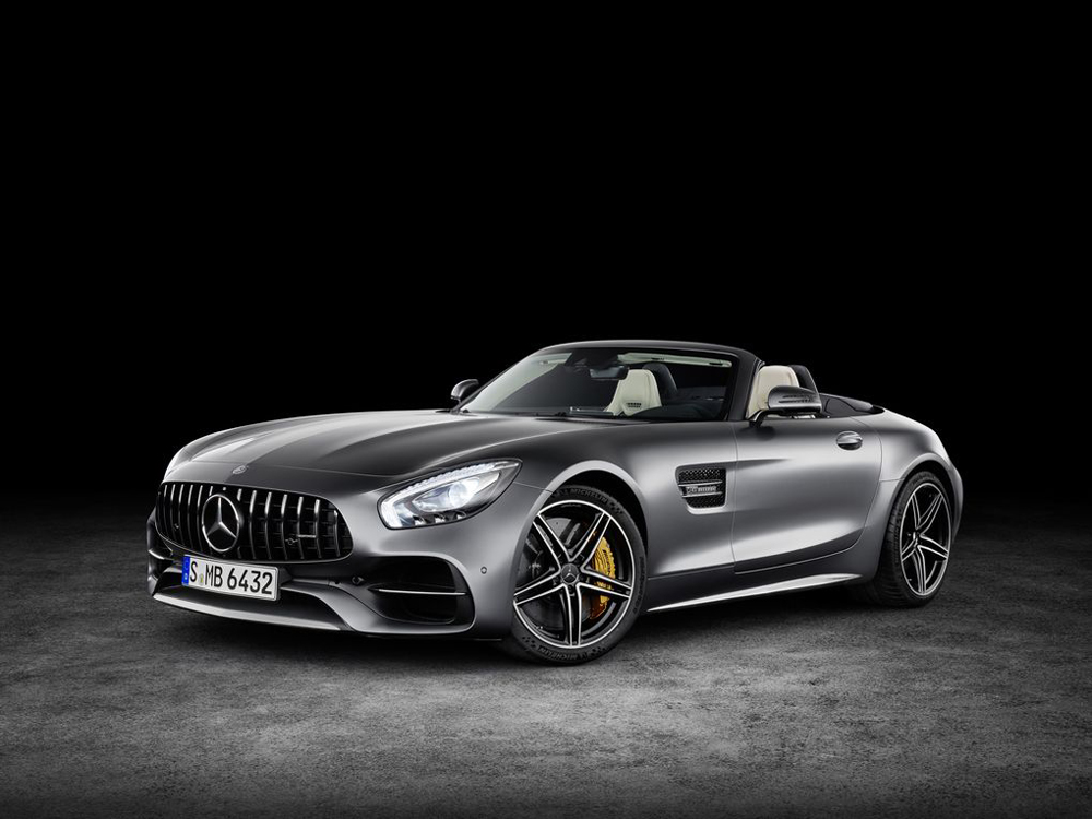 优雅的奔驰AMG GT C敞篷车 优雅的奔驰AMG GT C敞篷车