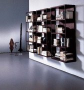 搁架制造墙面节奏 搁架隔板的戏剧性设