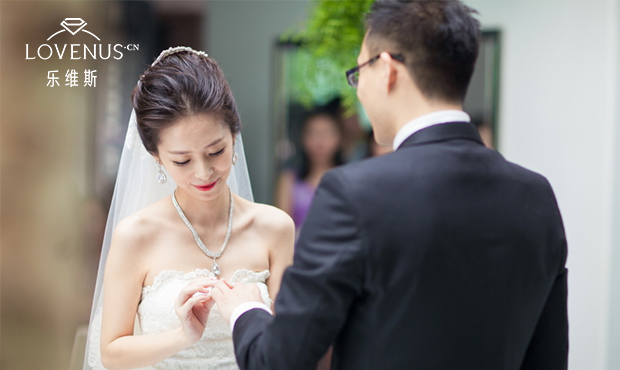 朋友结婚祝福语和亲戚结婚祝福语有哪些不同