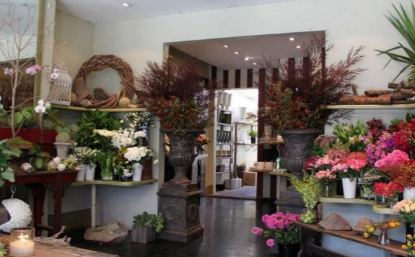 漂亮的成都鲜花店装修案例效果图赏析